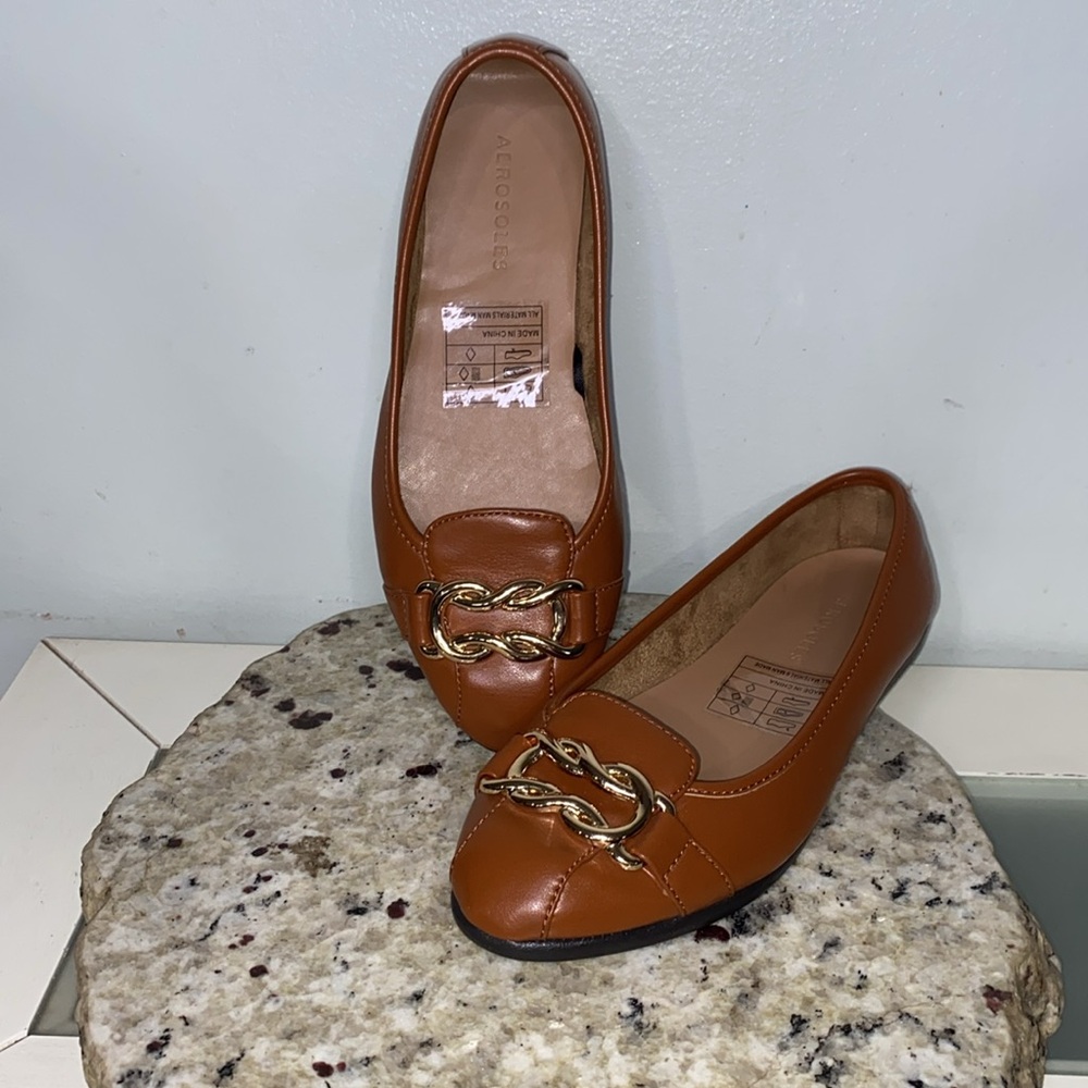 Aerosoles Women's Bristol Slip On Ballet Flat Gold Link Chain Accent Size 8 NWOB